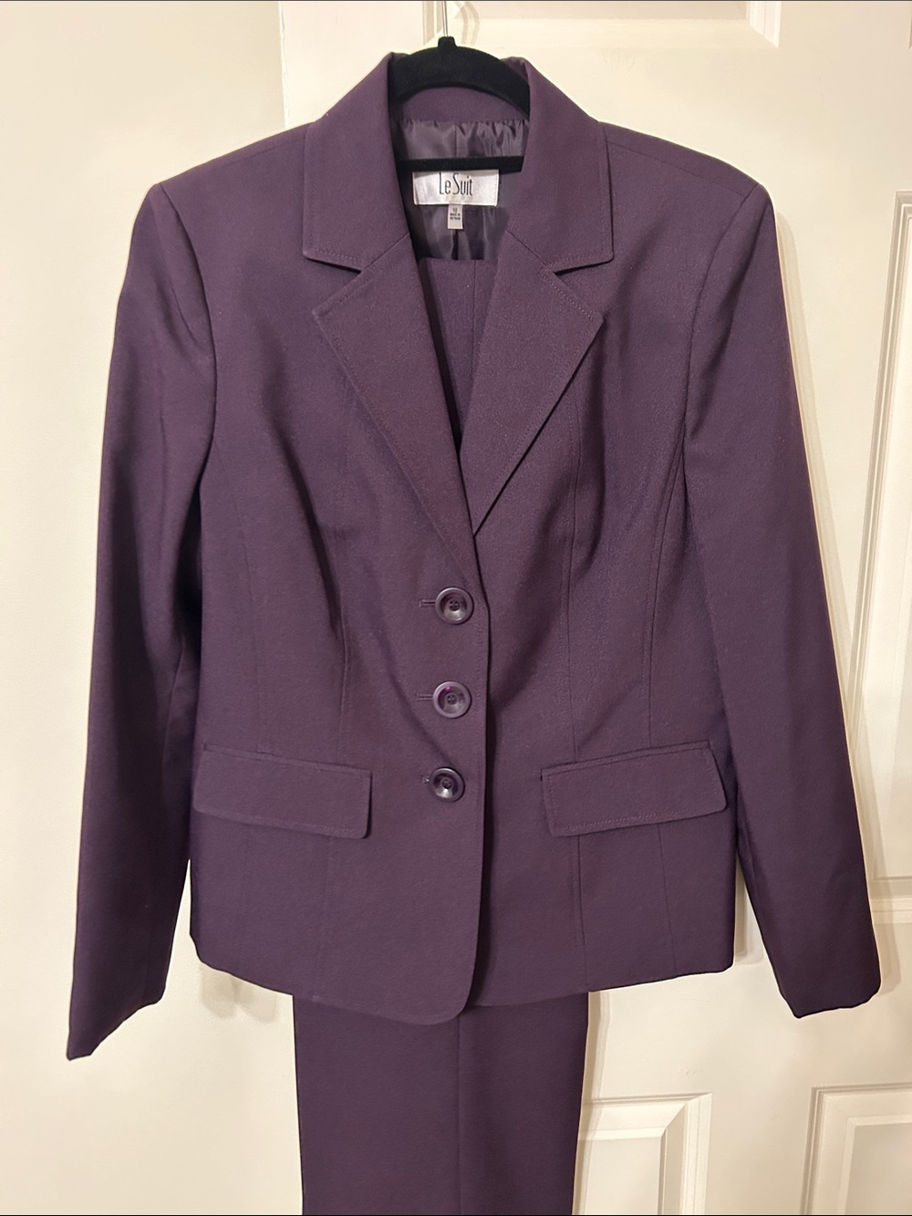 Le Suit Women's Plum Two-Piece Tailored Blazer and Pants - Picture 2 of 4